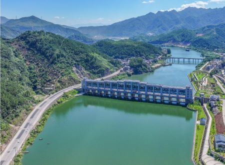 �����߳���ˮ������ɫ��ˮ֮·